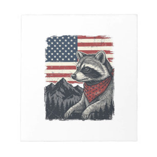 Vintage patriotischer Waschbär-Bergflagge-Shirt-De Notizblock