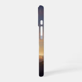 Vintage Planet Hinter den Klippen iPhone 16 Hülle (Linke Seite)