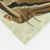 Vintage Postkarte mit Schmetterlingen und Blume Fleecedecke (Ecke)