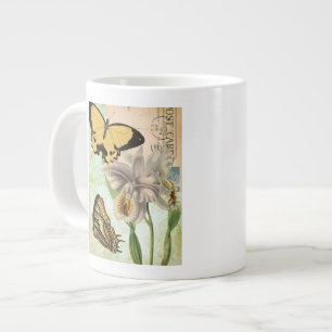 Vintage Postkarte mit Schmetterlingen und Blume Jumbo-Tasse