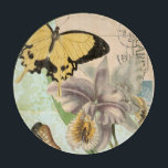 Vintage Postkarte mit Schmetterlingen und Blume Schneidebrett<br><div class="desc">Dieses Bild einer Vintagen Postkarte mit Lavendel-Blume und bunten Schmetterlingen wurde von Vision Studio erstellt. Ein großartiges Stück,  das an jeder Wand phantastisch würde. Bestelle noch heute!</div>