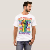 Vintage Pride Raised Fist Rainbow Shirt Design_1 (Vorne ganz)