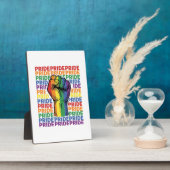 Vintage Pride Raised Fist Regenbogen-Shirt Design_ Fotoplatte (Seite)