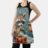Vintage Raccoon Opening Christmas Gift Box Art Schürze (InSitu)
