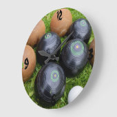 Vintage Rasenschalen, schwarz und braun, Große Wanduhr (Winkel)