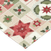 VINTAGE RED AND GREEN CHRISTMAS PATCHWORK TISCHDECKE (Schrägansicht)