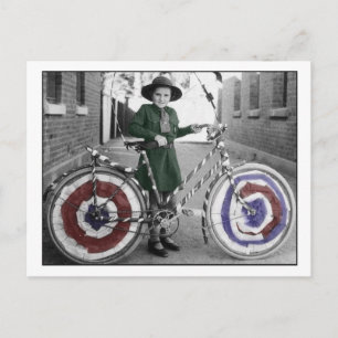 Vintage Retro Frauen 4. Juli Pfadfinderin & Fahrra Postkarte