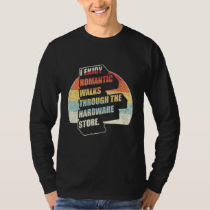 Vintage Retro Handyman Hardware Store Tools Woodwo T-Shirt