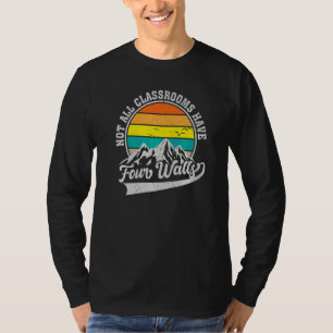 Vintage Retro Nicht alle Klassenzimmer haben vier  T-Shirt