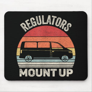 Vintage Retro-Regulierer stürzen sich auf sonnige Mousepad