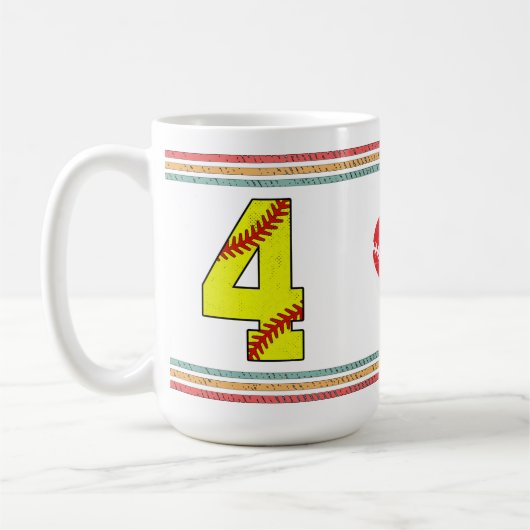 Vintage Retro Softball Nummer 4 Klassiker Kaffeetasse (Links)