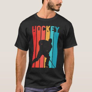 Vintage Retro Style Ice Hockey Player Cover Fans T-Shirt