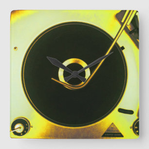 Vintage Retro Vinyl-Schallplattenspieler-Uhr Quadratische Wanduhr