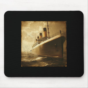 Vintage RMS Titanic Kreuzfahrtschiff setzt Segel M Mousepad