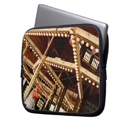 Vintage Rooster Carousel  Laptopschutzhülle (Vorderseite Links)