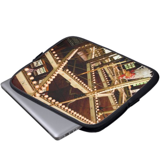 Vintage Rooster Carousel Laptopschutzhülle (Vorne Knopf)