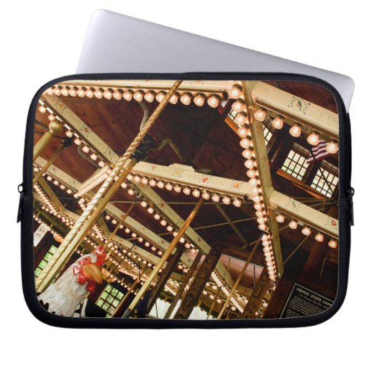 Vintage Rooster Carousel  Laptopschutzhülle (Vorderseite)