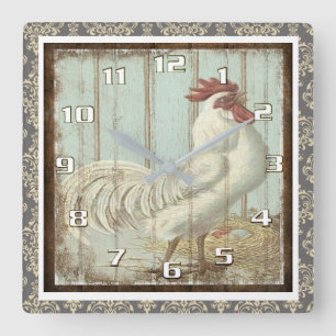 Vintage Rooster on a Rustic Wooden Board Ornate Quadratische Wanduhr