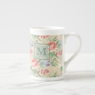 Vintage-Rosa-Blumenmuster-Monogramm Porzellantasse