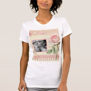Vintage rosa Herz Blumen Foto Wasserfarbe T-Shirt
