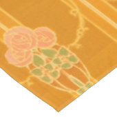 Vintage rosa Mackintosh Style Rose Cluster Muster Tischdecke (Schrägansicht)