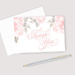Vintage Rosa-Rose Dankeskarte<br><div class="desc">Elegante und romantische gefaltete Notenkarte Design Features "Danke" in Skripten schreiben gerahmt durch eine Grenze von weichen rosa Rosen mit grün / grau Blätter. Blume haben ein schönes Aquarellbild. Das Karteninnere kann mit einer benutzerdefinierten Nachricht und einer Signatur des Monogramms personalisiert werden.</div>