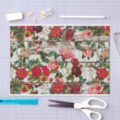 Vintage Rose Garten auf Holzwand - Vertikal Seidenpapier (Handwerk)