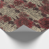 Vintage Rose Newsprint Typografie Geschenkpapier (Ecke)