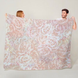Vintage-Rosen in Creme - Blumenmuster Fleecedecke