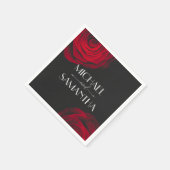 Vintage rote Rose Blütenhochzeit Serviette (Ecke)