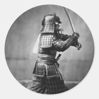 Vintage Samurai mit Schwert und Dolch Runder Aufkleber