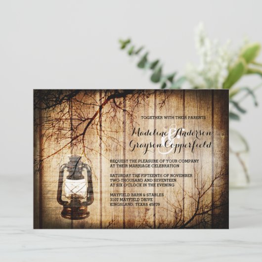 Vintage Scheunen-hölzerne Einladung (Stehend Vorderseite)