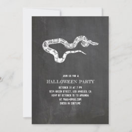 Vintage Schlange. Chalkboard-Halloween-Party. Tier Einladung