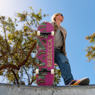 Vintage Schmetterlingsdarstellung Lila Hintergrund Skateboard