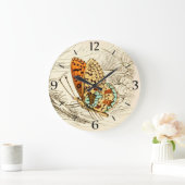 Vintage Schmetterlingsdarstellung, Orange und Beig Große Wanduhr (Zuhause)