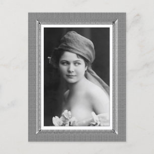Vintage Schönheit - Die Braut - in Schwarzweiß Postkarte
