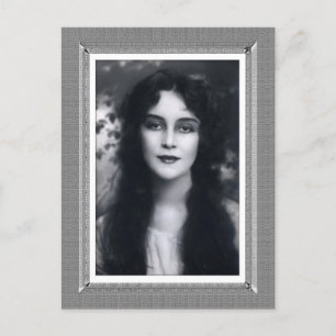 Vintage-Schönheit - Mysterienfrau - in Schwarzweiß Postkarte