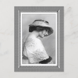 Vintage Schönheit - Stiller Geist - in Schwarzweiß Postkarte