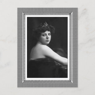 Vintage-Schönheit - Tiara - in Schwarz & Weiß Postkarte
