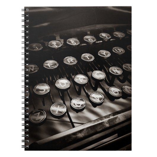 Vintage Schreibmaschinentasten in Schwarz und Weiß Notizblock (Vorderseite)