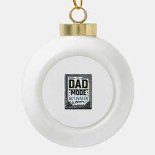 Vintage-Schriftzug-Shirt-Design 'Dad-Modus aktivie Keramik Kugel-Ornament