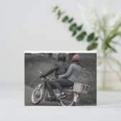 Vintage Schwarz/Weiß-Foto-Couchkarte Postkarte (Stehend Vorderseite)