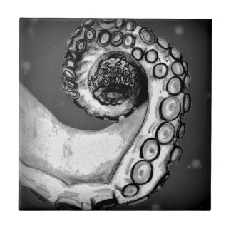 Vintage Schwarz-Weiß-Nautik-Oktopus-Tentakel Fliese