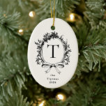 Vintage Schwarze Botanische Monogramm Keramik Ornament<br><div class="desc">Vintager,  schwarz-weicher Beige botanischer Monogramm-Rahmen,  Ornament.</div>