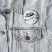 Vintage Science Fiction Raumschiff-Rakete in Wolke Button (Beispiel)