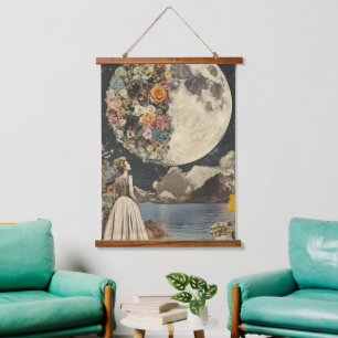Vintage-Sepia-Mond-Blumengarten-Surrealismus Wandteppich Mit Holzrahmen