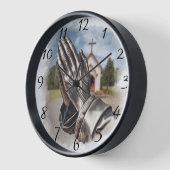 Vintage, silber aussehende Praying-Hände mit einer Uhr (Winkel)