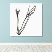 Vintage Skelettarmknochen Personalisierte Retrokno Leinwanddruck (Insitu (Holzboden))
