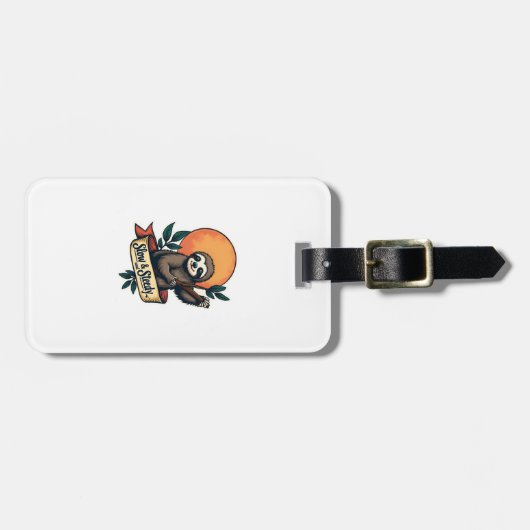 Vintage Sloth T-Shirt Slow and Steady Humor Design Gepäckanhänger (Vorderseite horizontal)