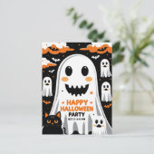 Vintage Smiling Ghost Halloween party Feiertagspostkarte (Stehend Vorderseite)